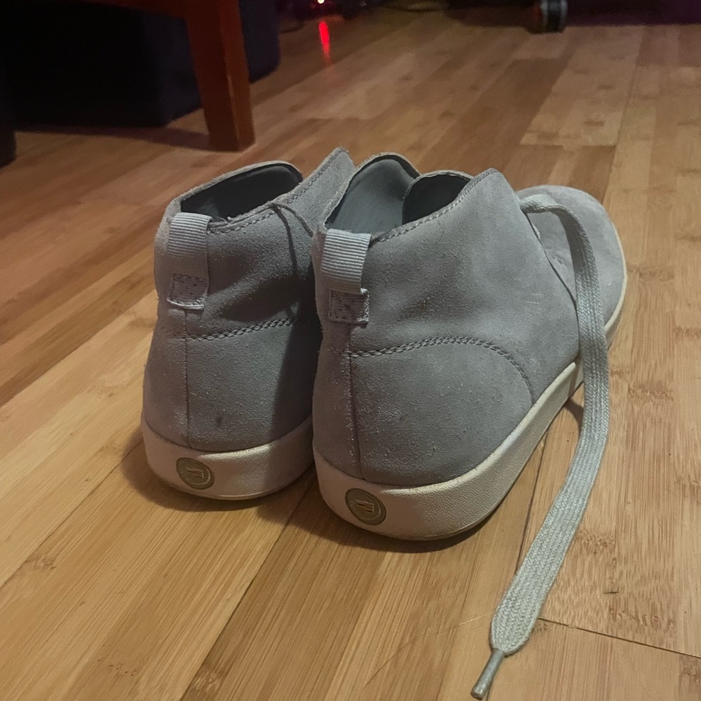 Grey Cadillac Shoes / Size 9.5 / Used